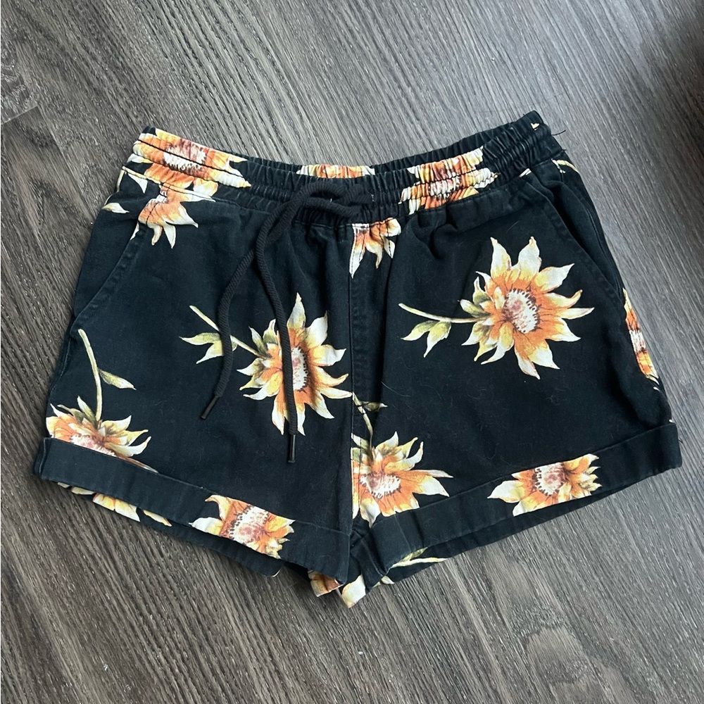 Forever 21 Black Floral High Waist Shorts